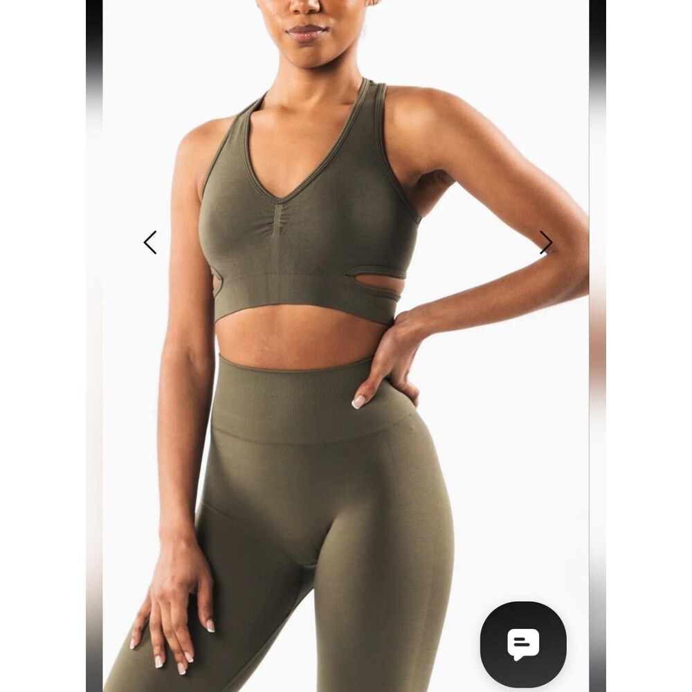 Alphalete Stratus Cutout V-Neck Sports Bra Size S